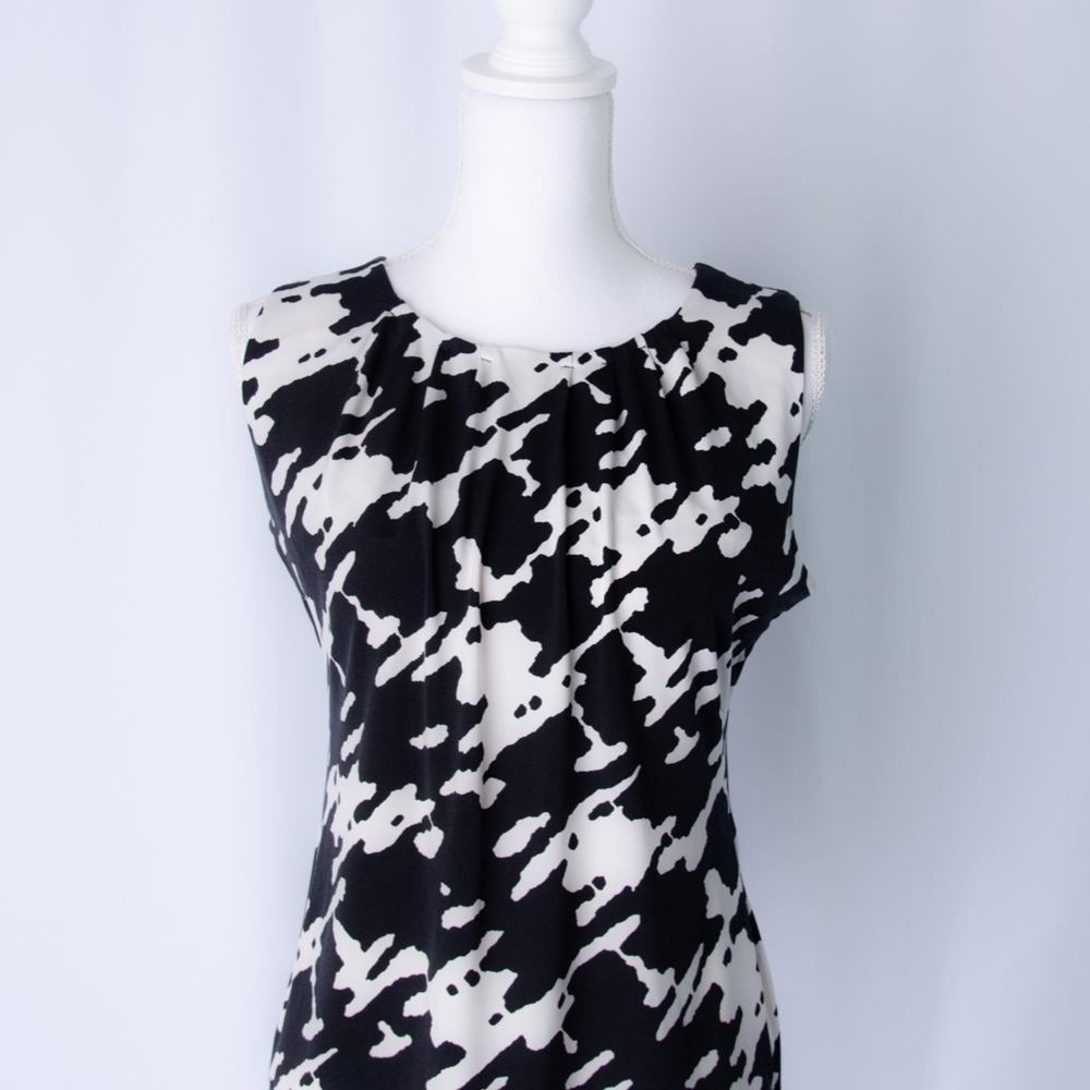 Calvin Klein Abstract